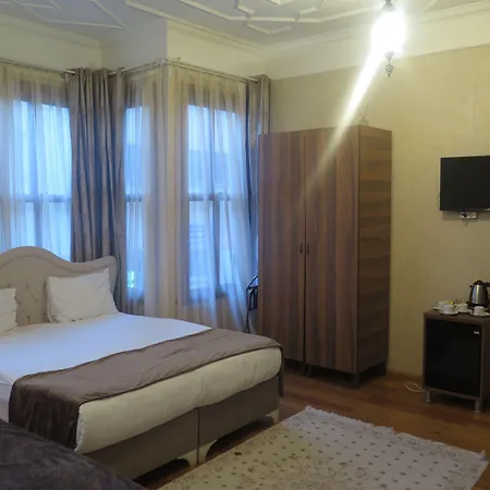 Nuray Hotel