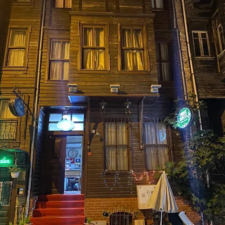 Nuray Istanbulská provincie
