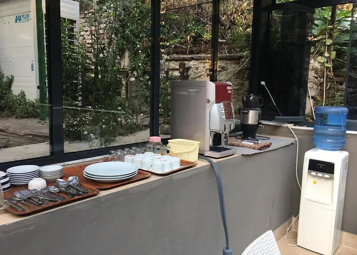 Nuray Bed & Breakfast 2*