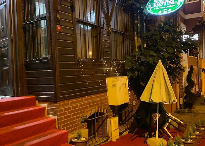 Nuray Bed & Breakfast 2*