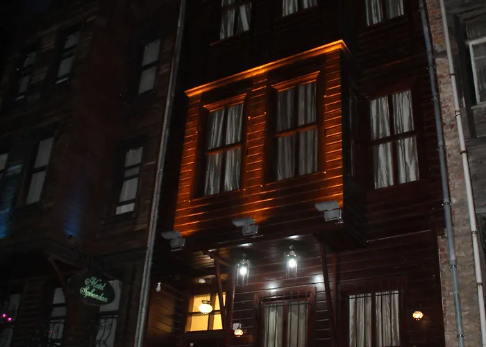 Nuray Bed & Breakfast 2*